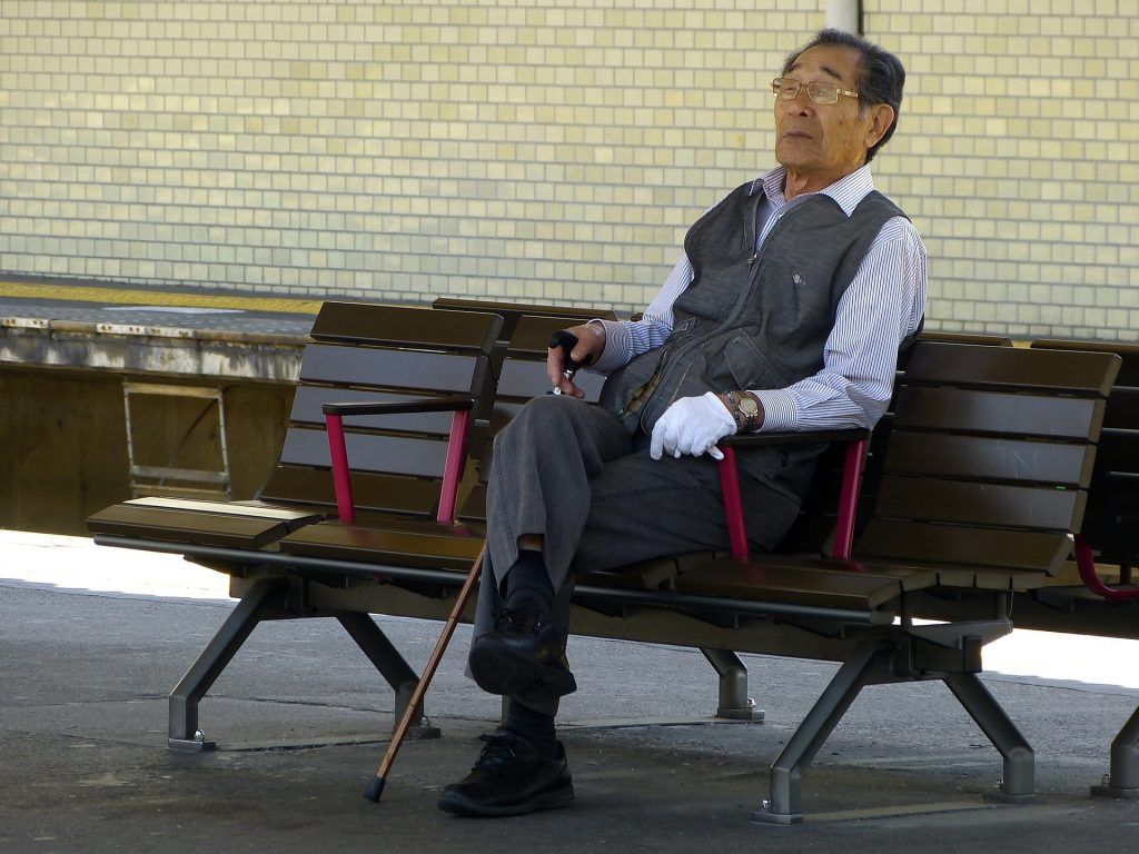 Japanese elderly isolation